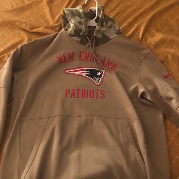 Nike Other - New England patriots salute to service